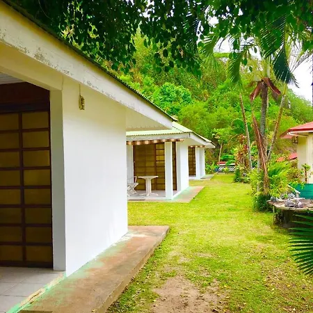 Haapiti Surf Lodge